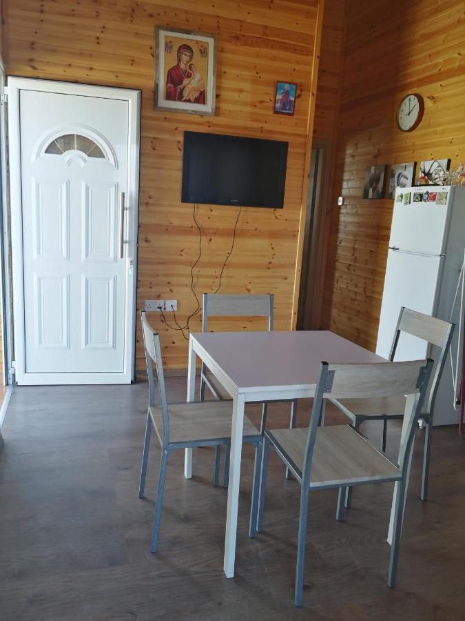 Wooden Apartment , Agia Marina Chrysochous Kato Yialia Eksteriør billede